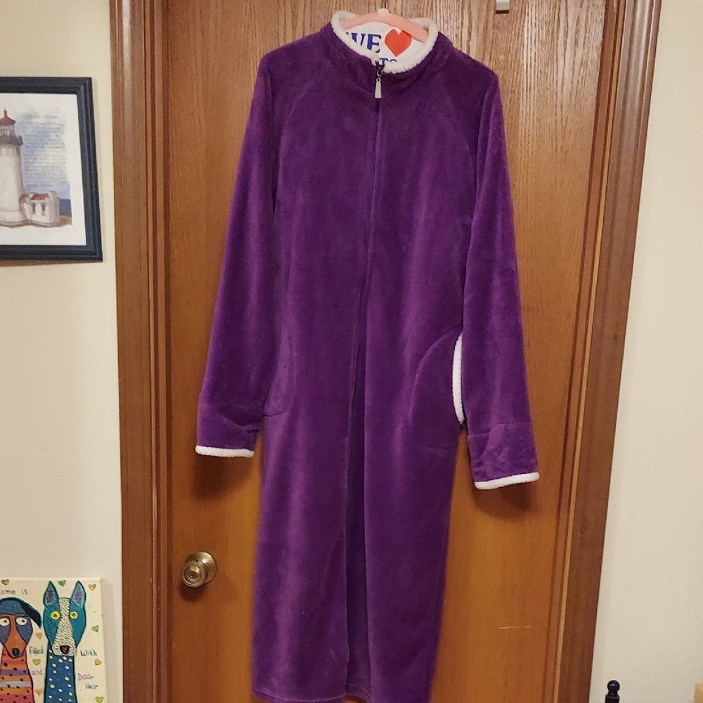 Purple Fleece Zip-Up Robe